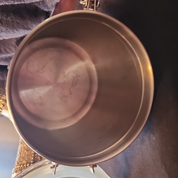 Airtight Metal Canister - Picture 7 of 8